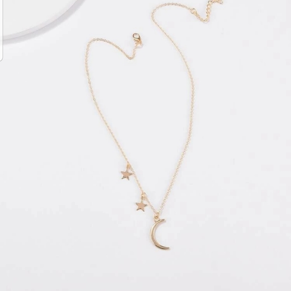 *Shawna* Moon and Star Necklace - Picture 6 of 6
